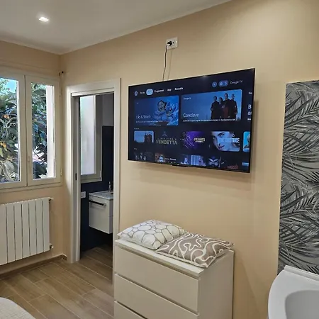 Chiazzette Elegant * Acireale