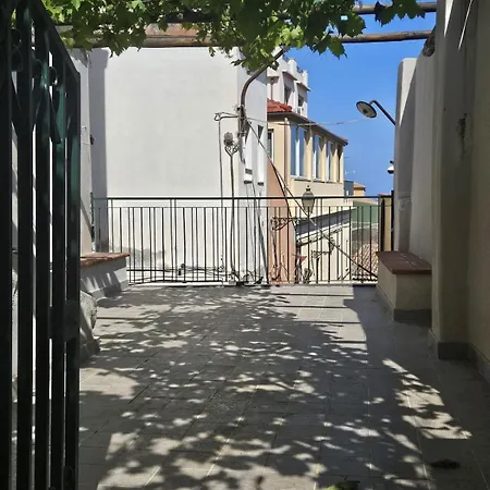 Chiazzette Elegant Σπίτι διακοπών Acireale